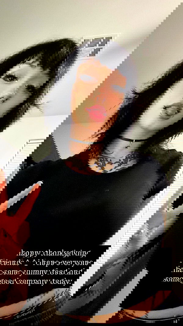 redroomromance redroomromance archive image