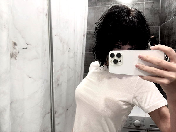 Archived image from @kk3tr1n4 on Instagram
