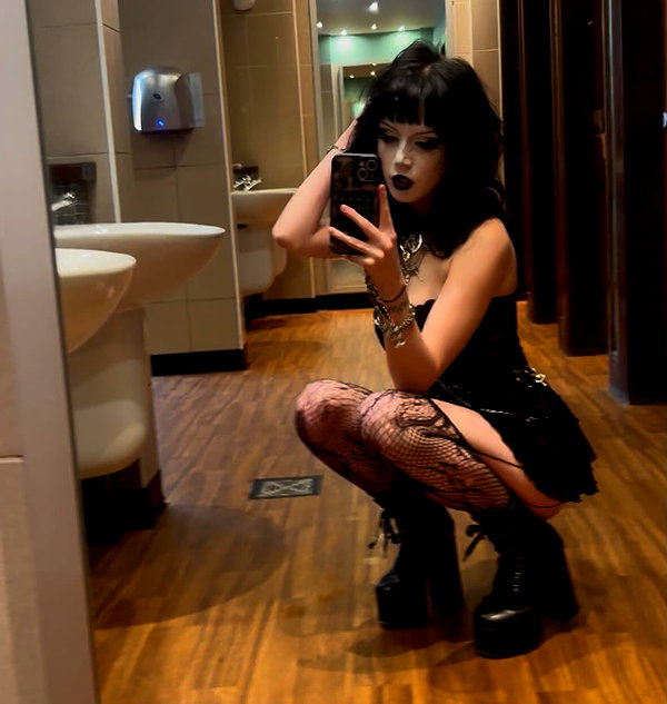 scarlett_ichor instagram image archive image