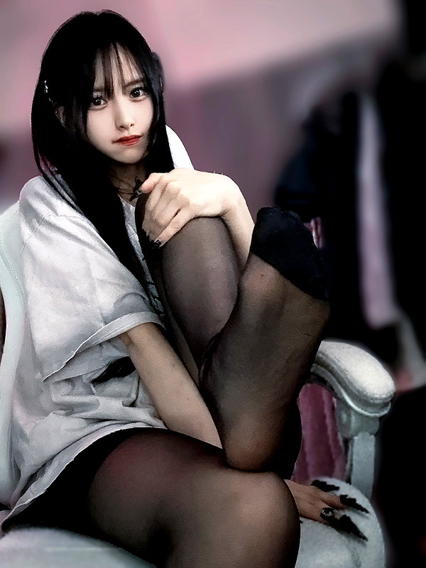 yamikumo_leisa instagram image archive image