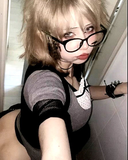 felinaaxi instagram image archive image
