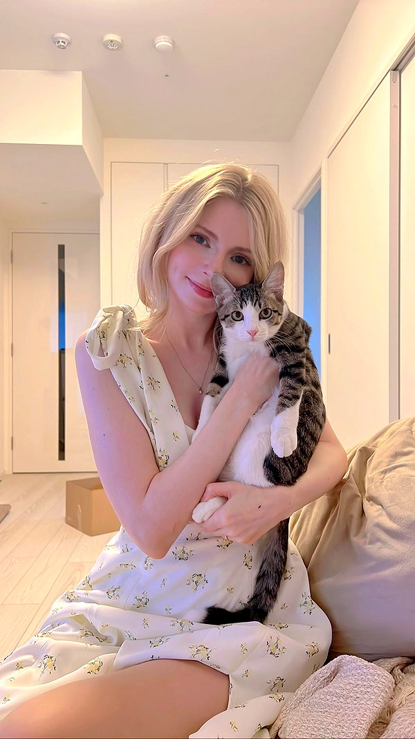 peachmilky_ instagram image archive image