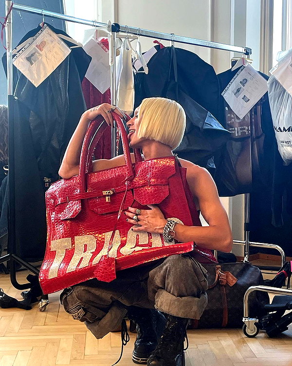 karolinaawasik instagram image archive image