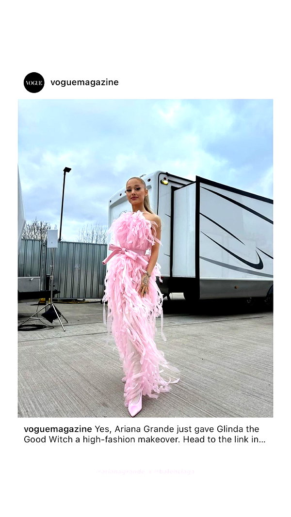 arianagrande instagram image archive image