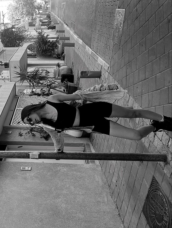 yaelxyazdi instagram image archive image