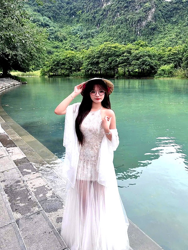 lyhythuedoxinh instagram image archive image