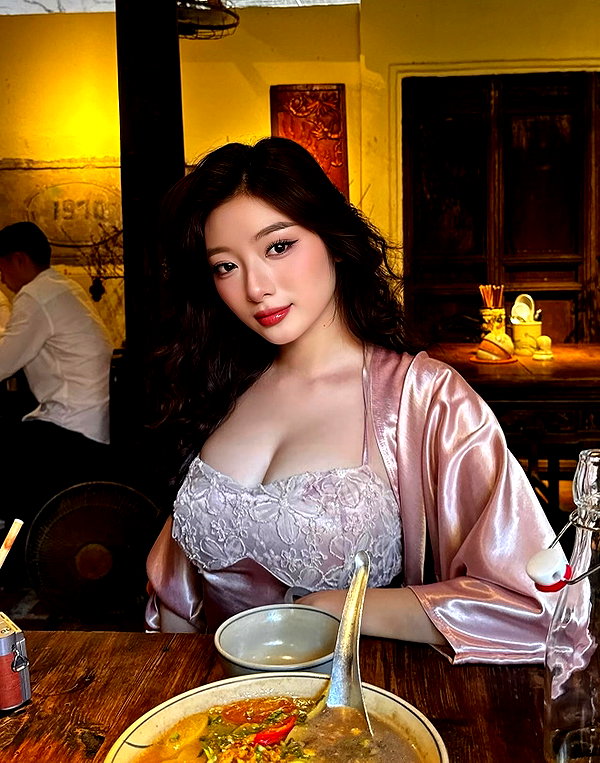 lyhythuedoxinh instagram image archive image