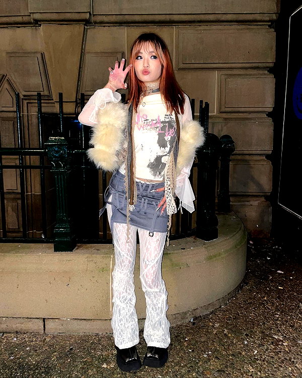 angelwithashotgunxx instagram image archive image