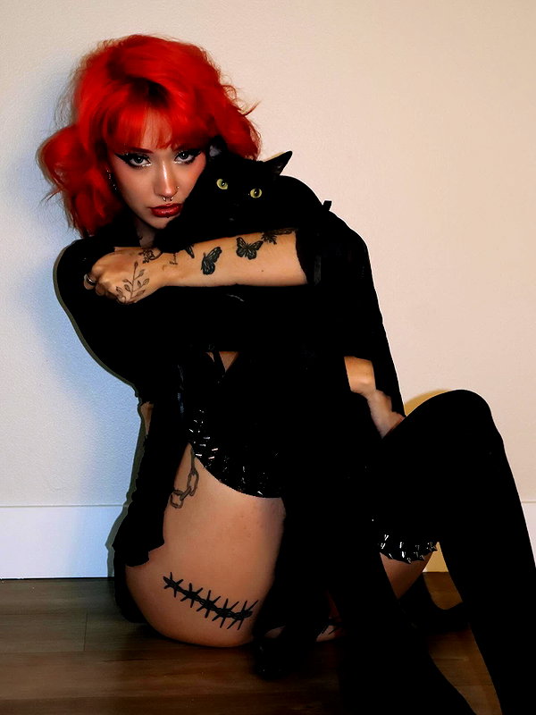 charleygrayyy instagram image archive image