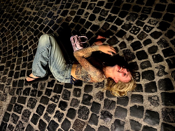 leni.bahr instagram image archive image