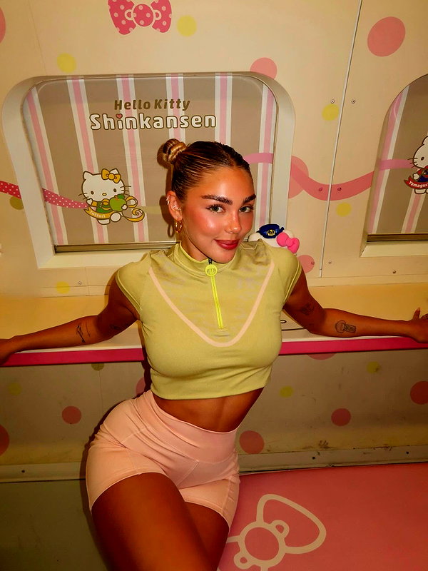 maya.keyy instagram image archive image