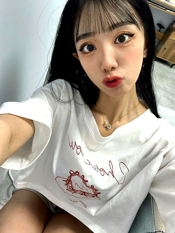 xiaojie._.891218 instagram image archive image