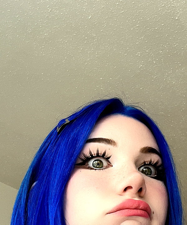 danielle.mercedie instagram image archive image