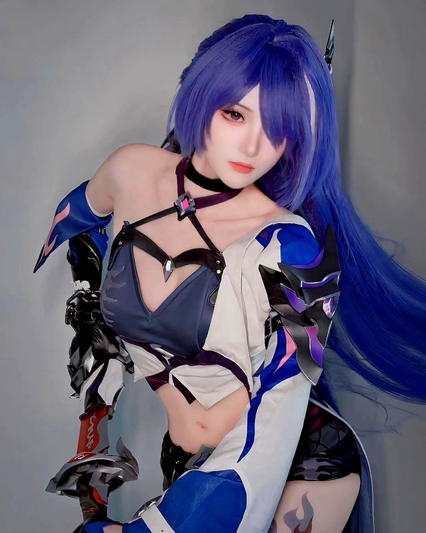 gallery_cosplayer instagram image archive image