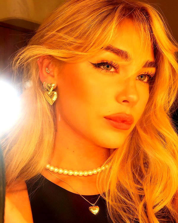 maya.keyy instagram image archive image