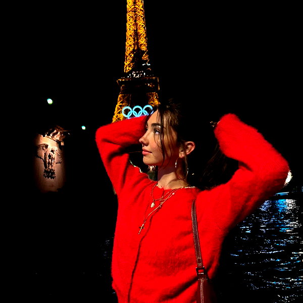 elizabrowne_ instagram image archive image