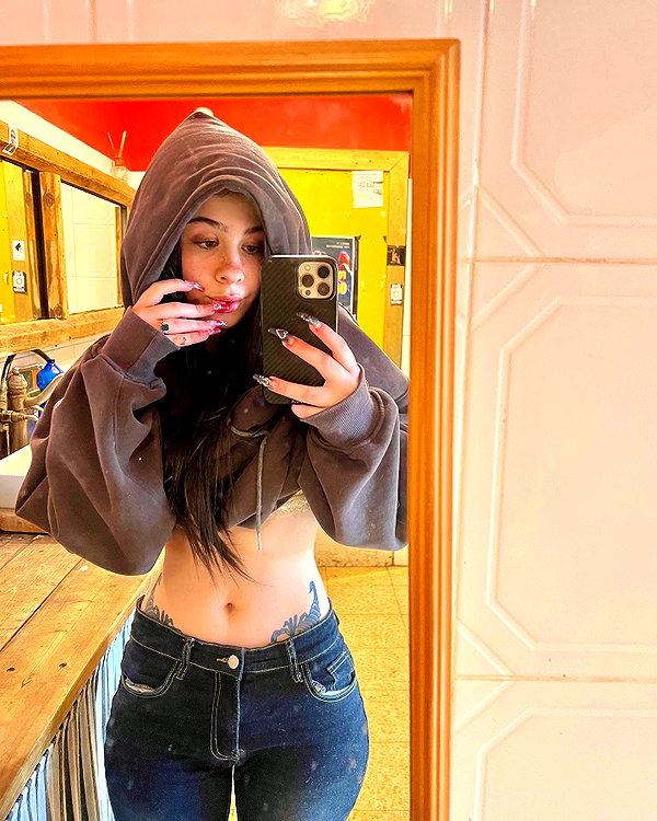 evasela__ instagram image archive image