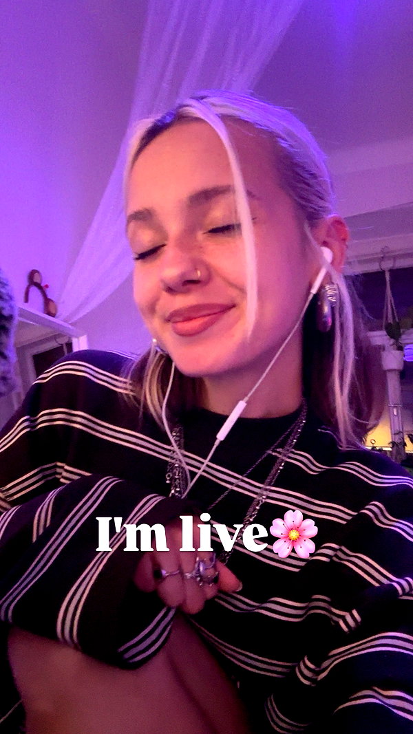 austrianasmrgurl austrianasmrgurl archive image