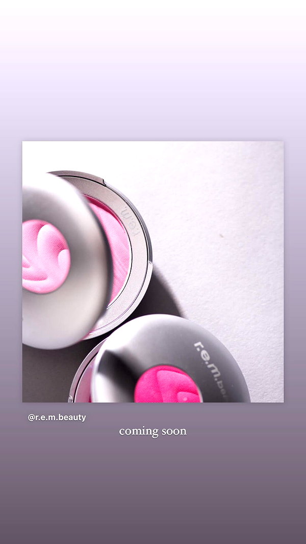 arianagrande instagram image archive image