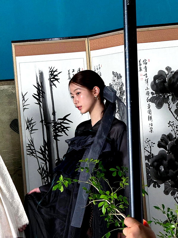zuhazana instagram image archive image