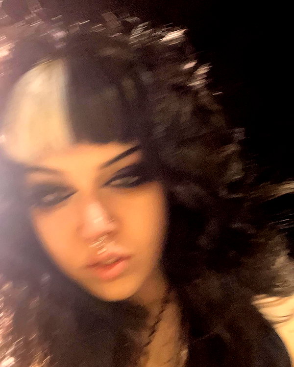 yeahimcaroline instagram image archive image