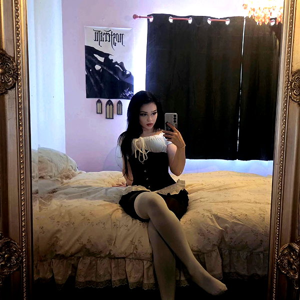 xoreniiiiii instagram image archive image