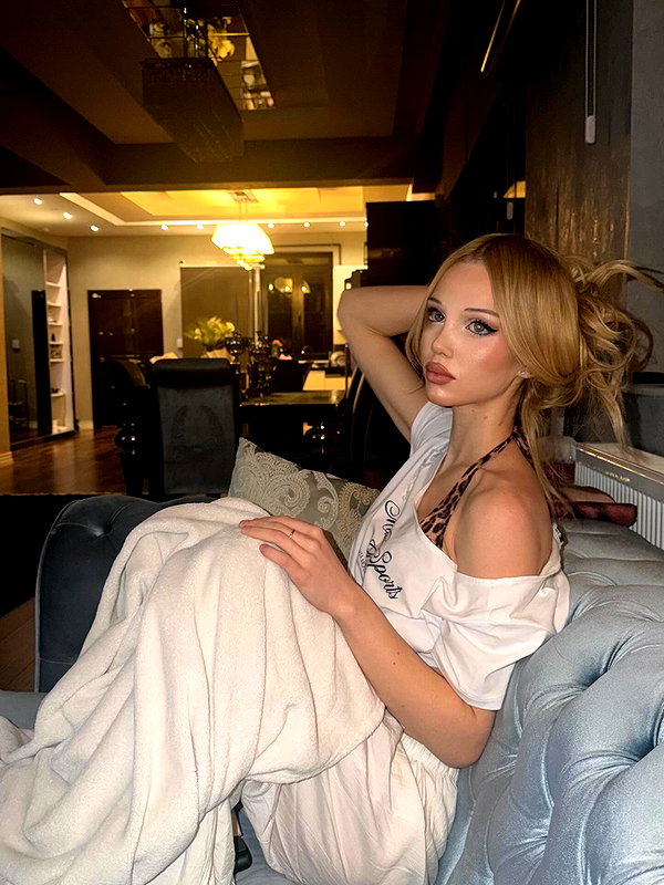 alishenyka instagram image archive image