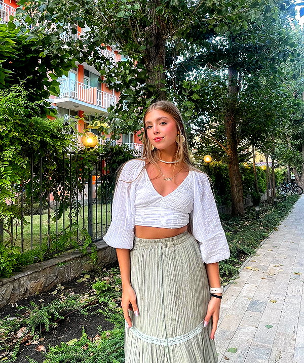 mishel_d_ instagram image archive image