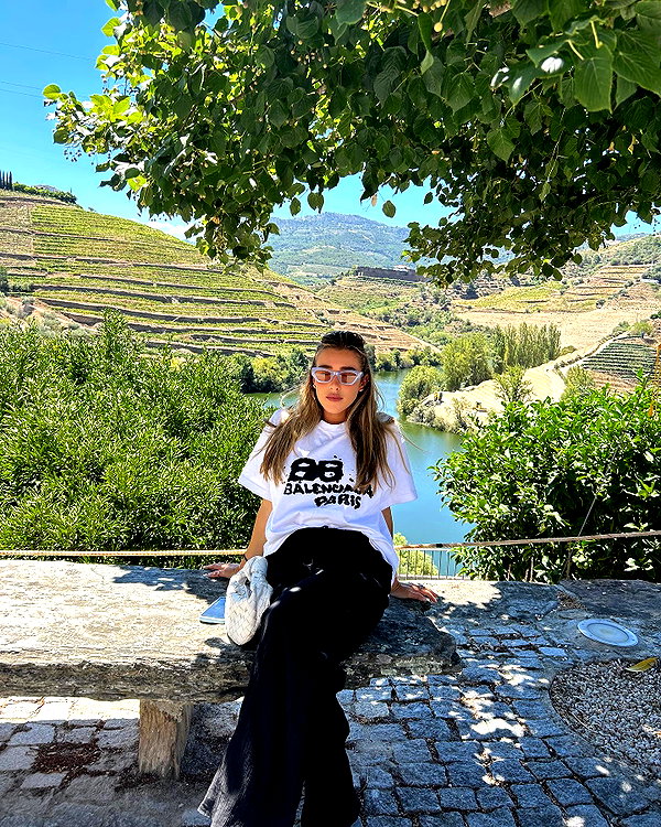 annezivi instagram image archive image