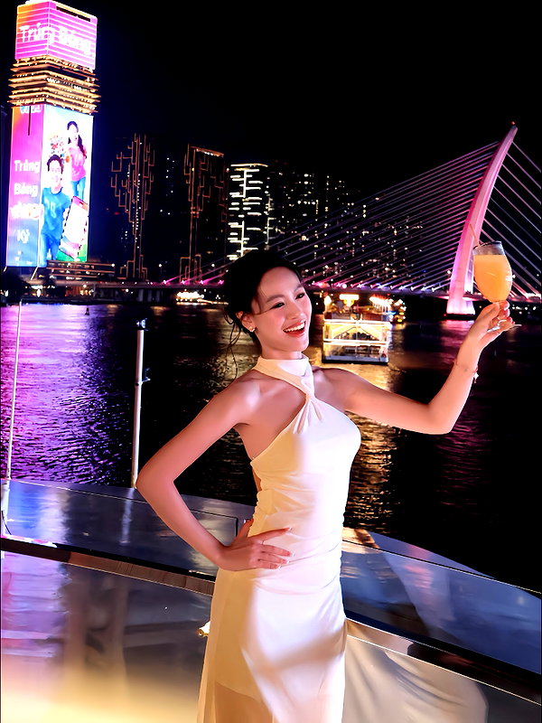 lyhythuedoxinh instagram image archive image