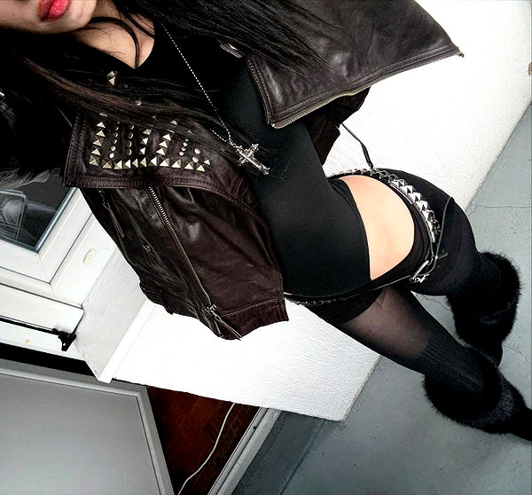 najavamp instagram image archive image