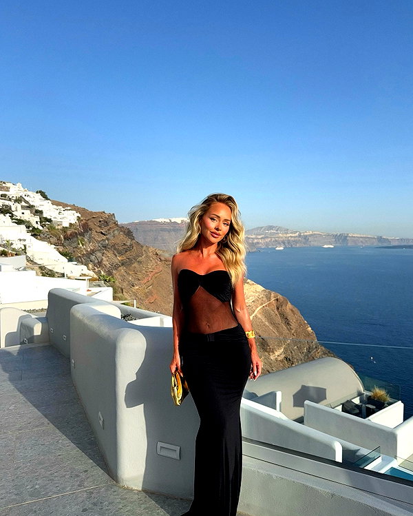 allieauton instagram image archive image