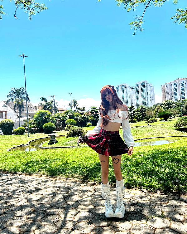 jadelaverne instagram image archive image