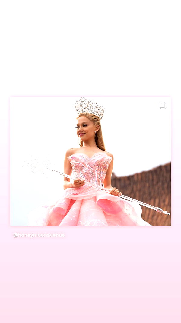 arianagrande instagram image archive image