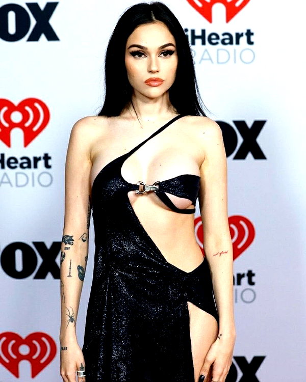 maggielindemann instagram image archive image