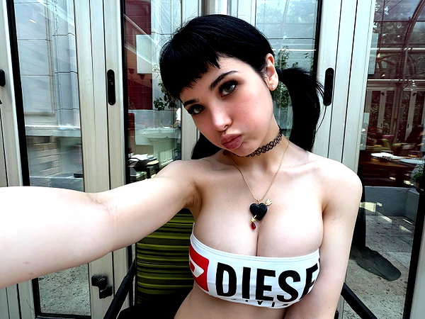 nicoleponyxo instagram image archive image