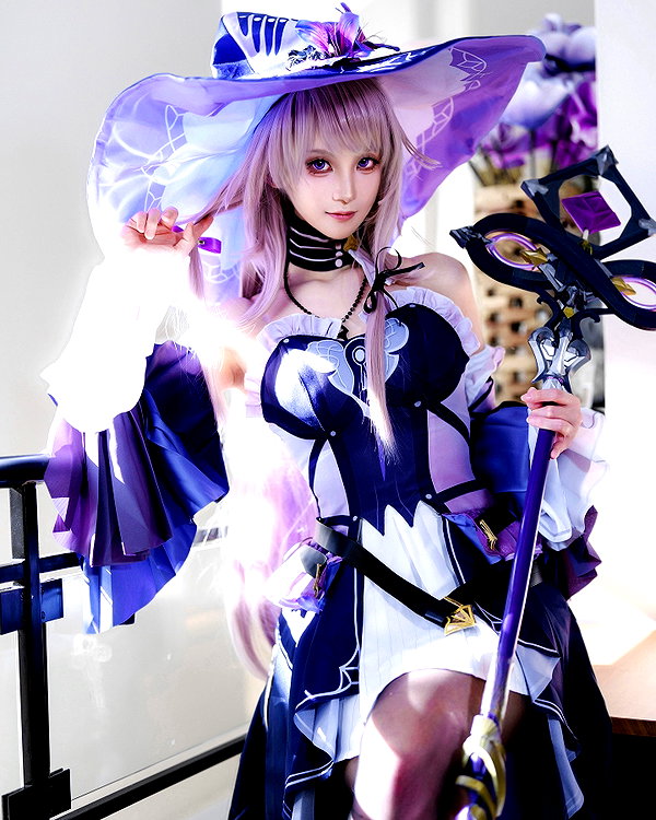 miee_cos instagram image archive image