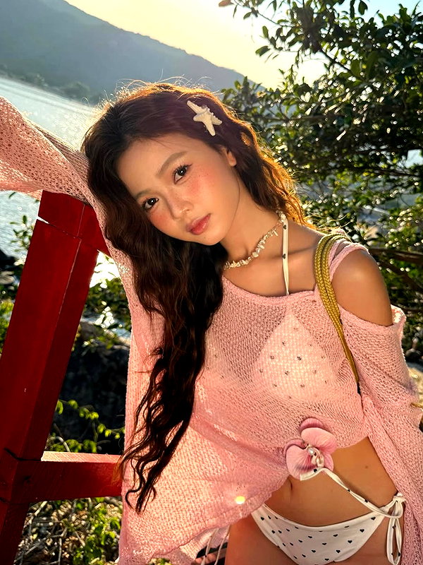 lyhythuedoxinh instagram image archive image