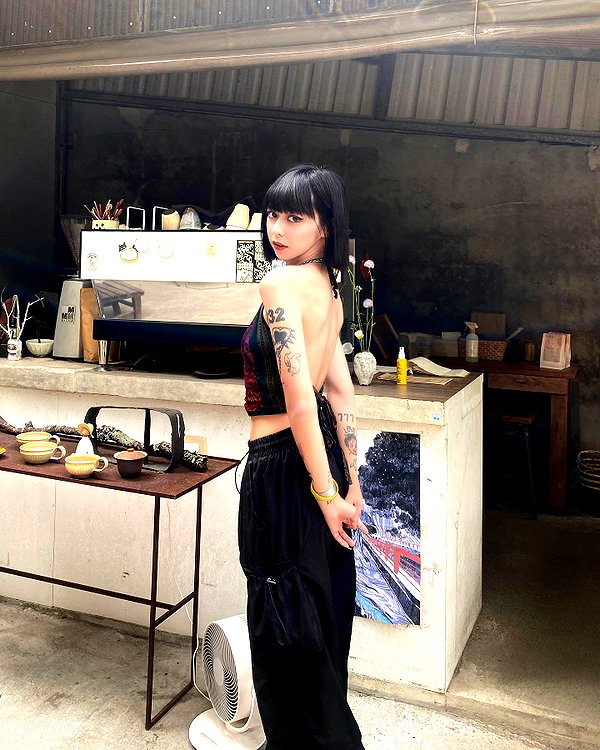 badthingalwaysg instagram image archive image