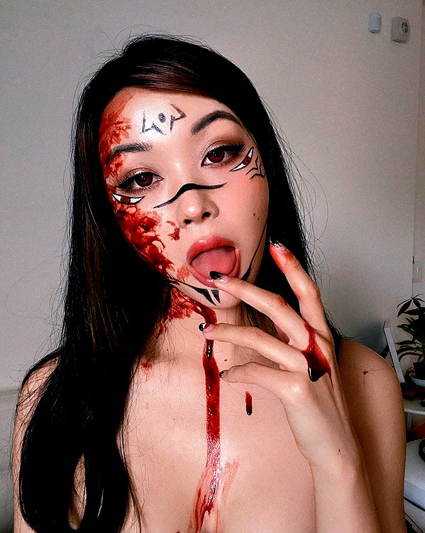 emily.ghoul instagram image archive image