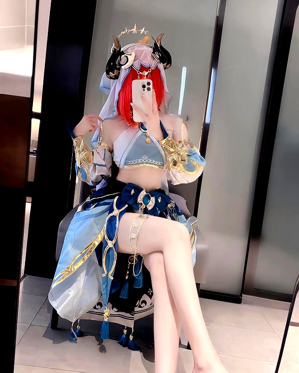 gallery_cosplayer instagram image archive image