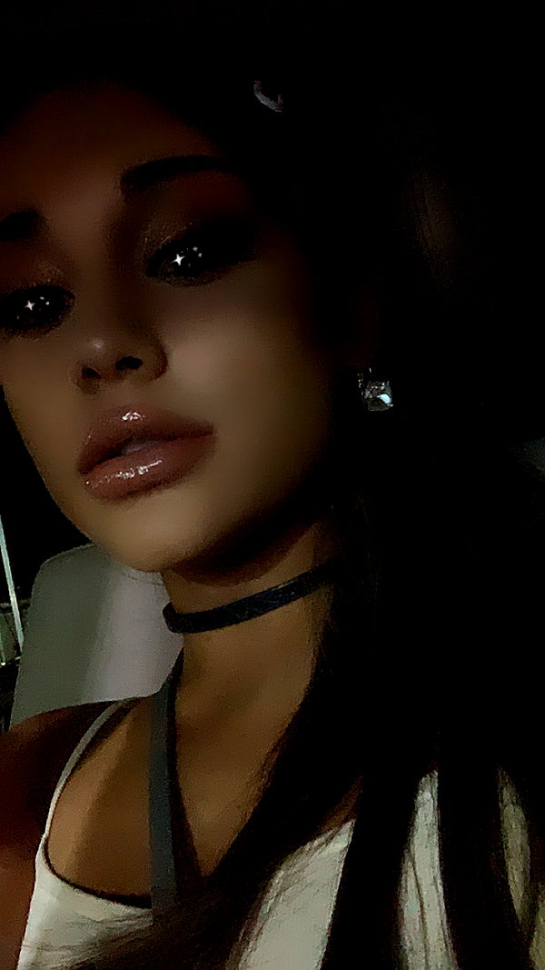 arianagrande instagram image archive image