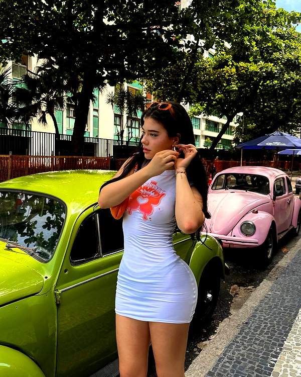 vanessa.rhd instagram image archive image