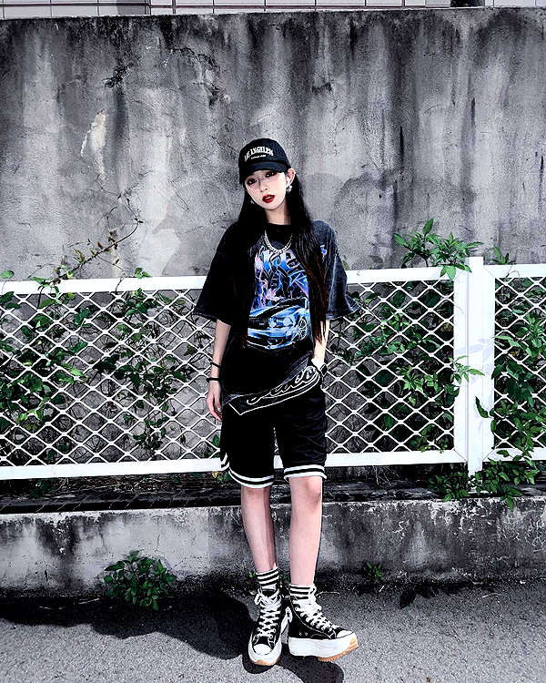 nixqq.425_ instagram image archive image