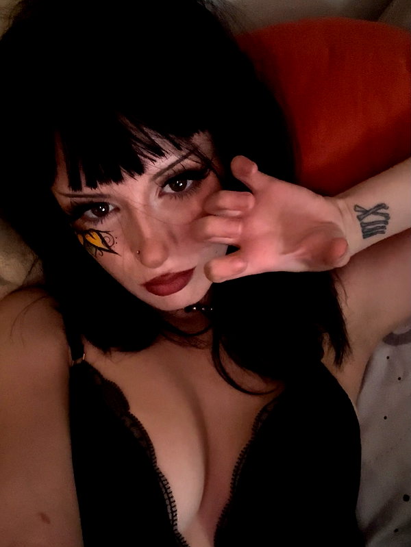 scarlett_ichor instagram image archive image