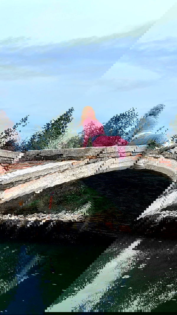 ormosheee ormosheee archive image