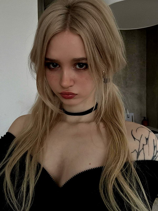 ti_joyy instagram image archive image