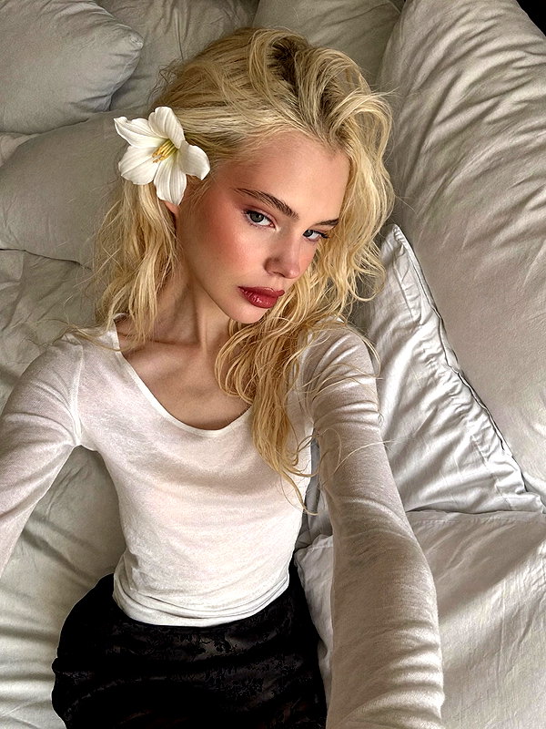 alisen.mari instagram image archive image