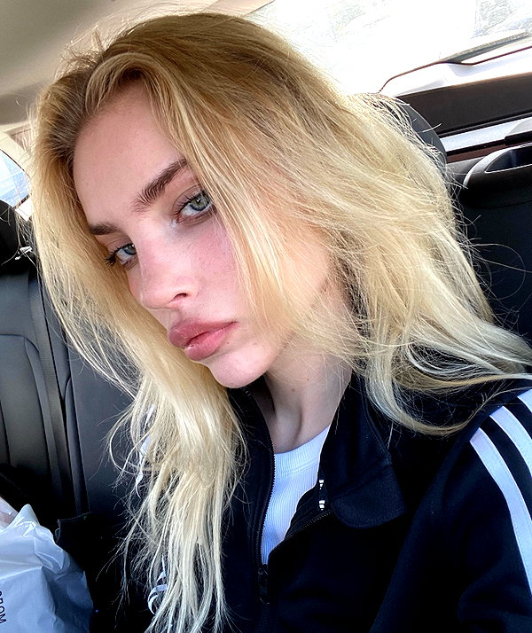 anya4everr instagram image archive image