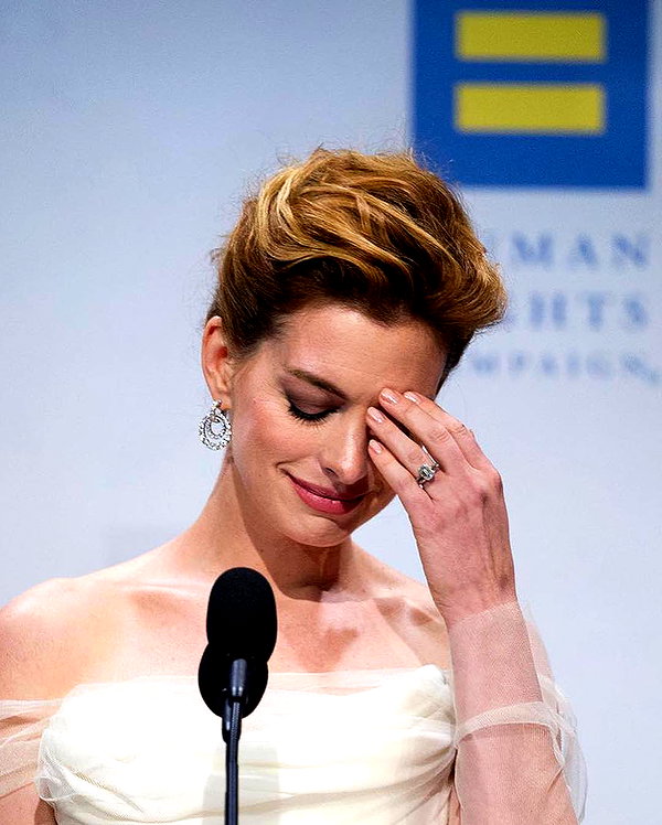 annehathaway instagram image archive image